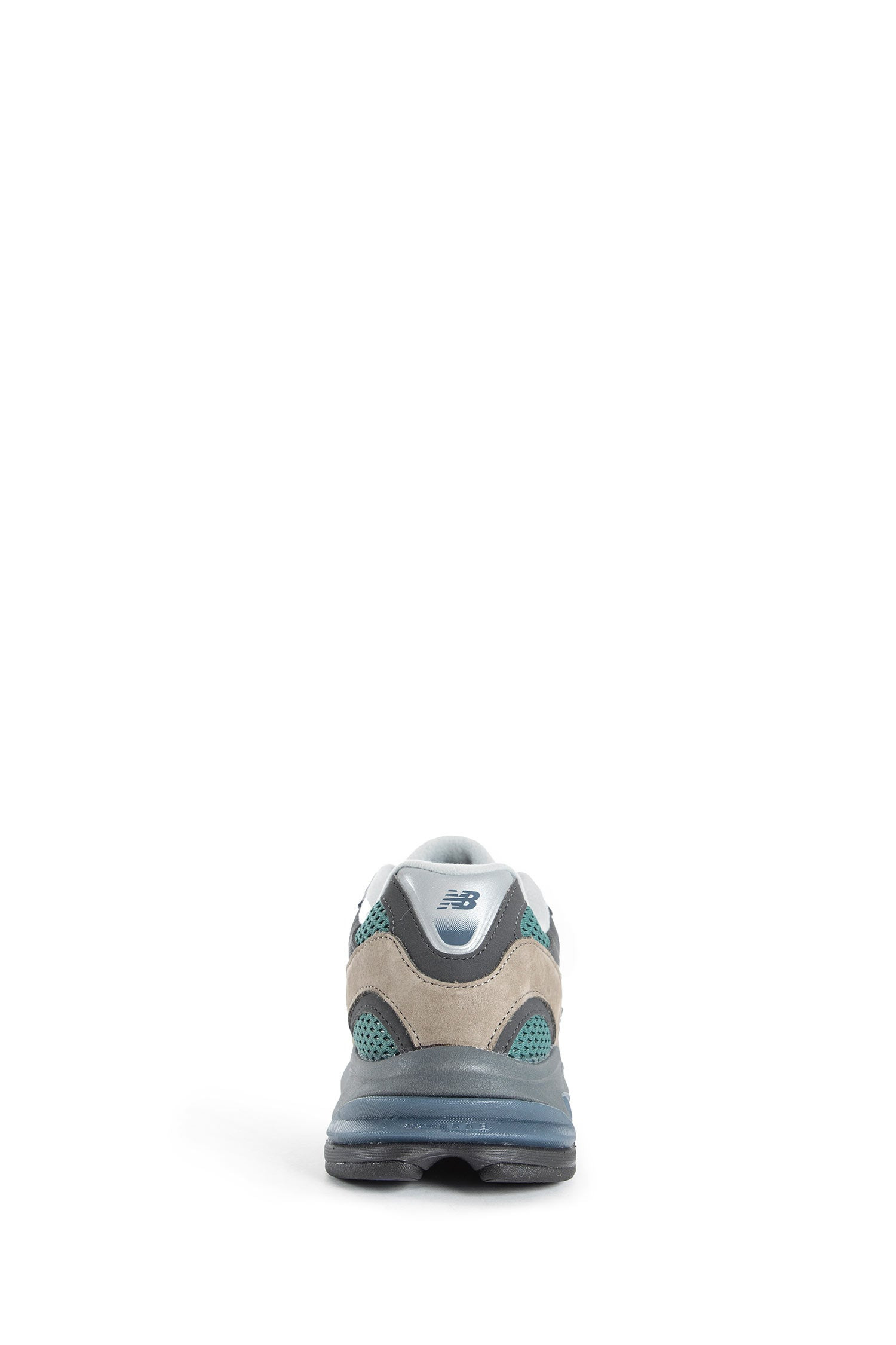 2010-Sneakers - 3