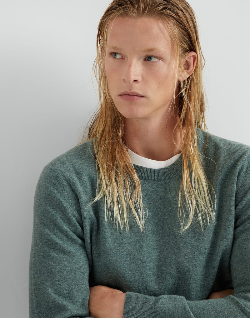 Cashmere sweater 3