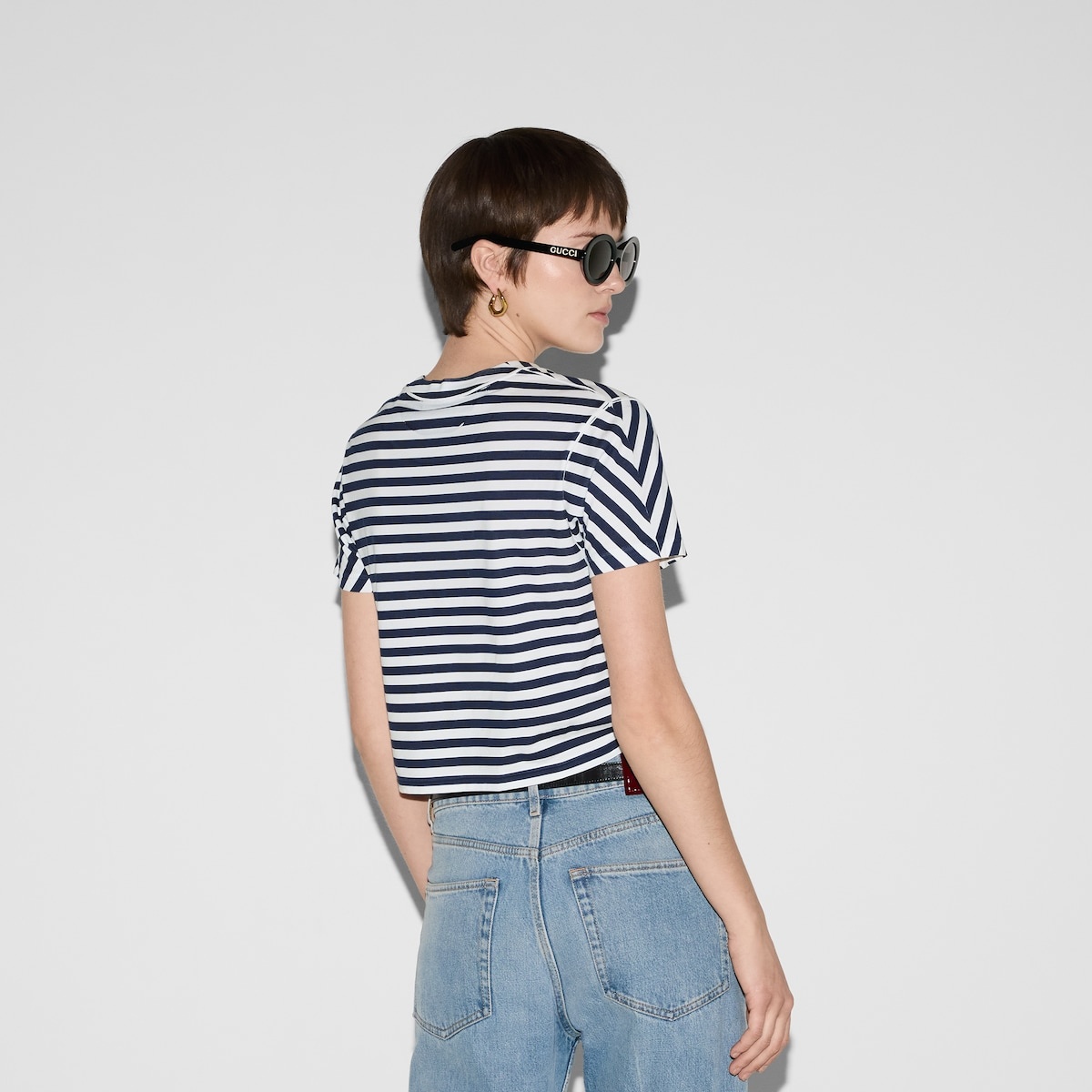 Striped cotton jersey T-shirt with Gucci print - 4