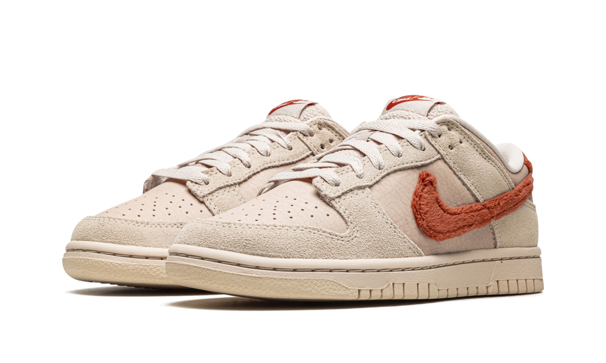 WMNS Nike Dunk Low "Terry Swoosh" - 2