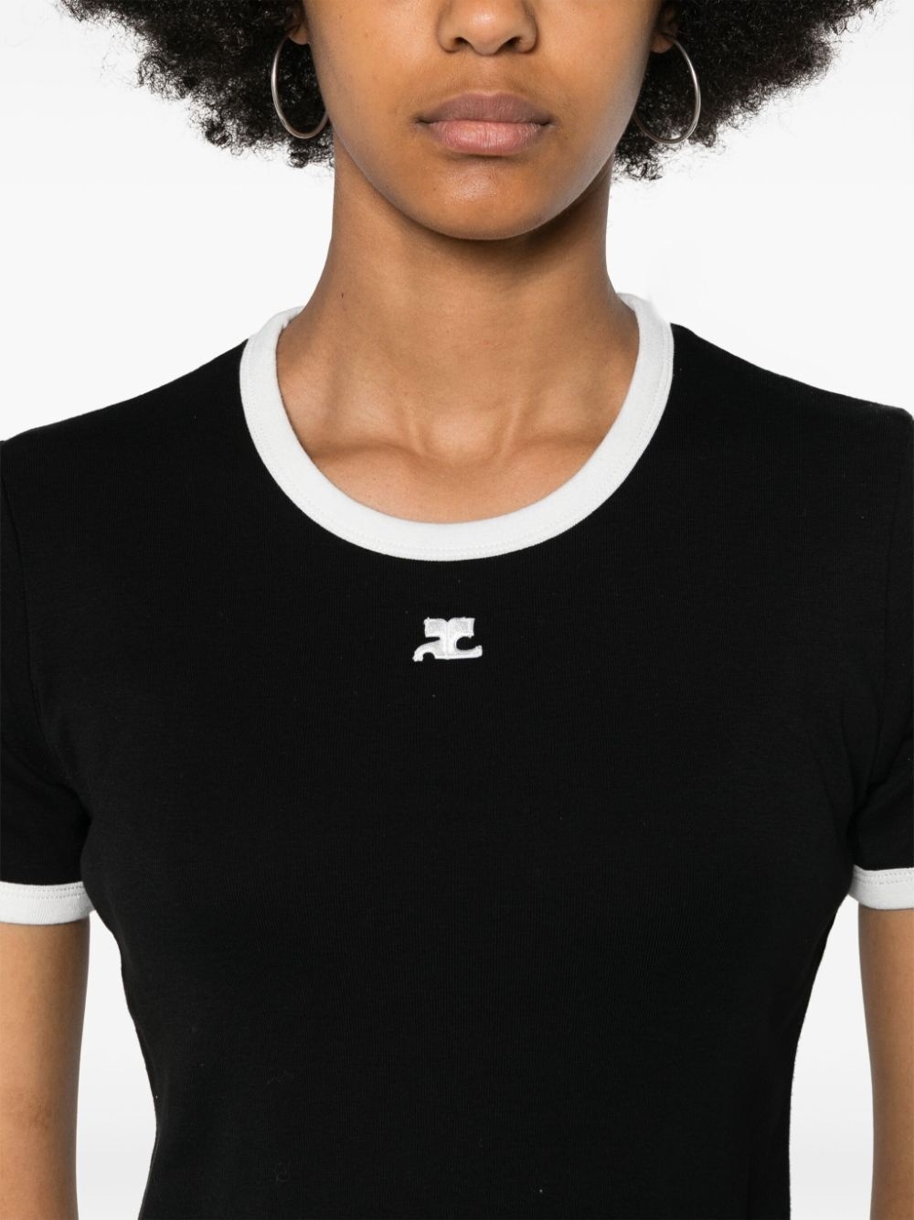 Signature Contrast T-Shirt - 4