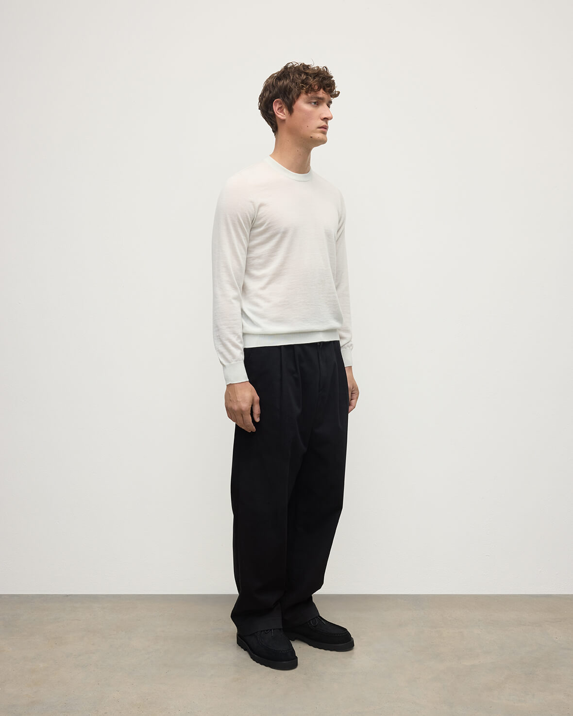 Superfine Cashmere White Round Neck Jumper - 3