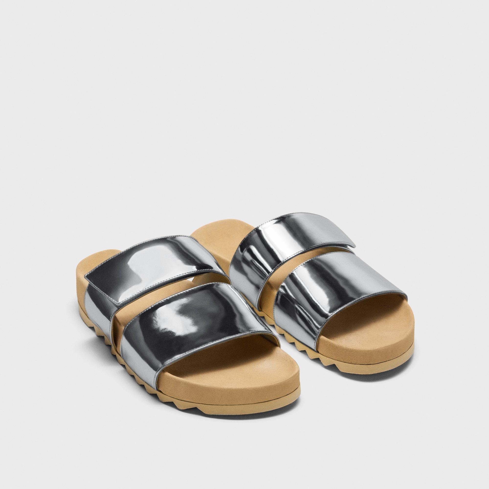 Slide Sandals in Metallic Leather - 5