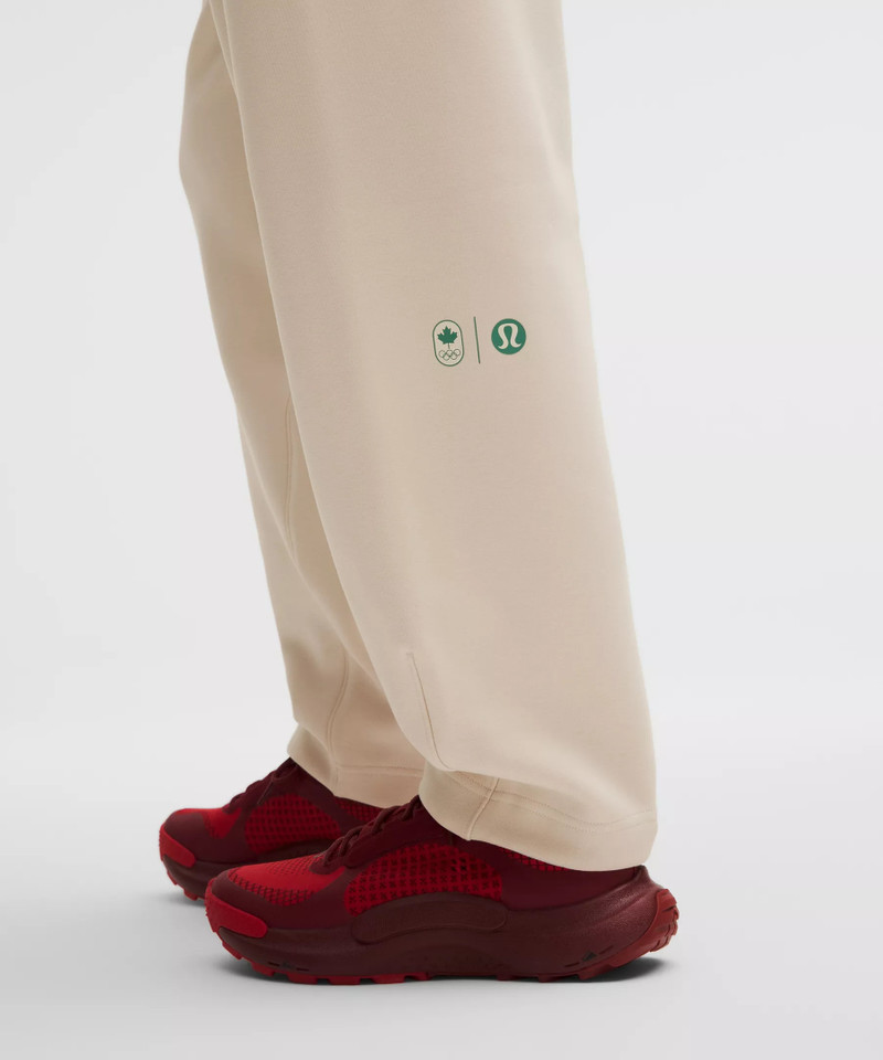 Team Canada Women's Big Cozy Ultra-Oversized Sweatpant *COC Logo 7
