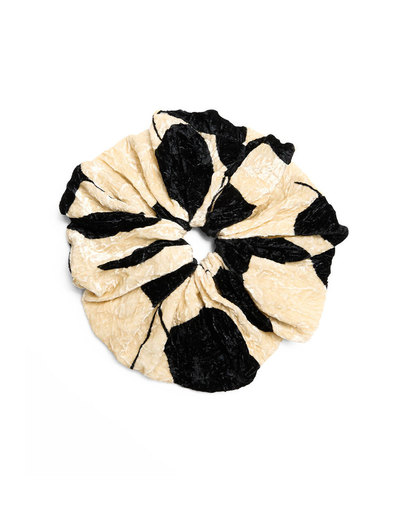 Giga Scrunchie 3