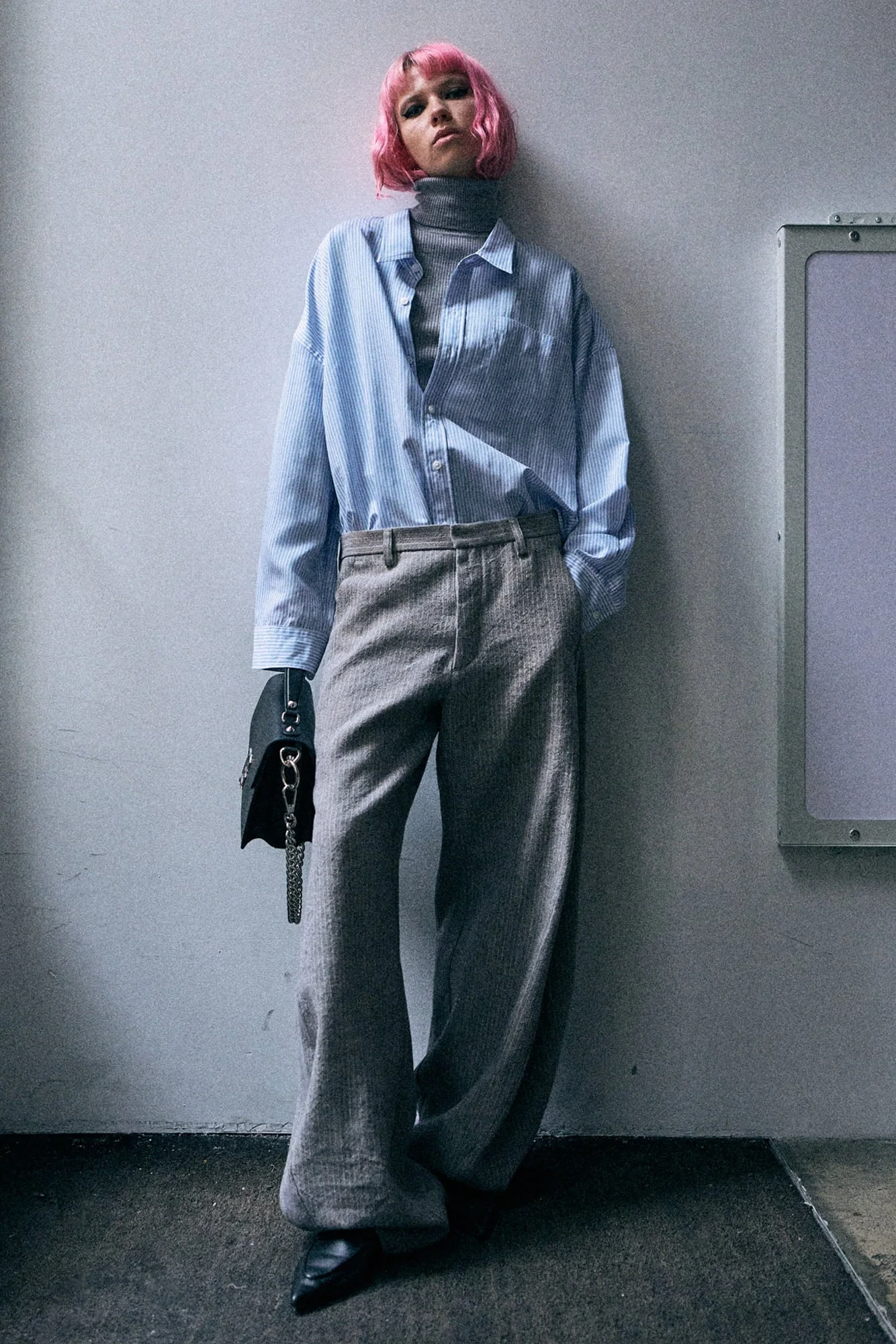 Janine Trouser - 1