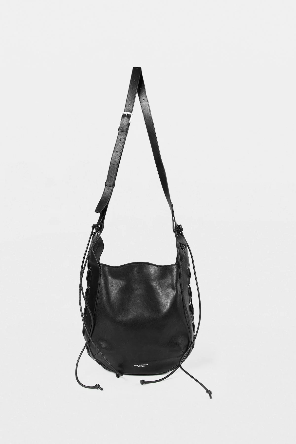 Ravdna Medium Shoulder Bag - 1