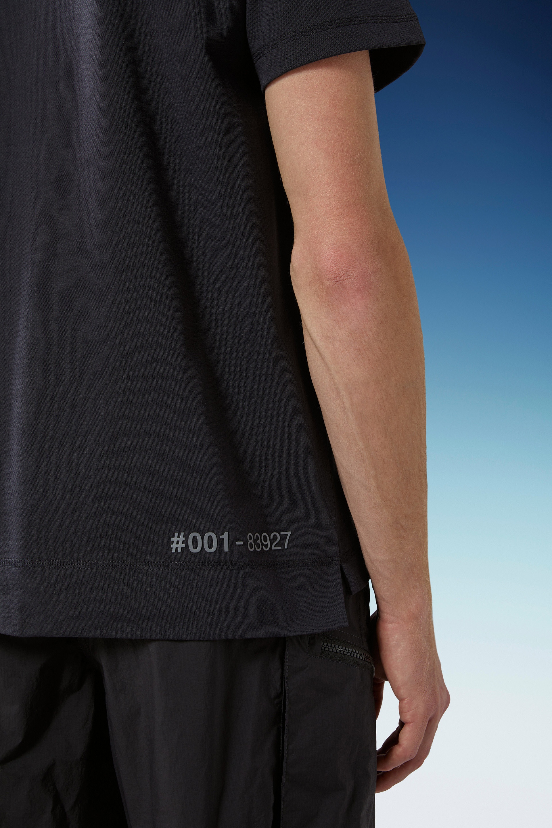 Logo T-Shirt - 6