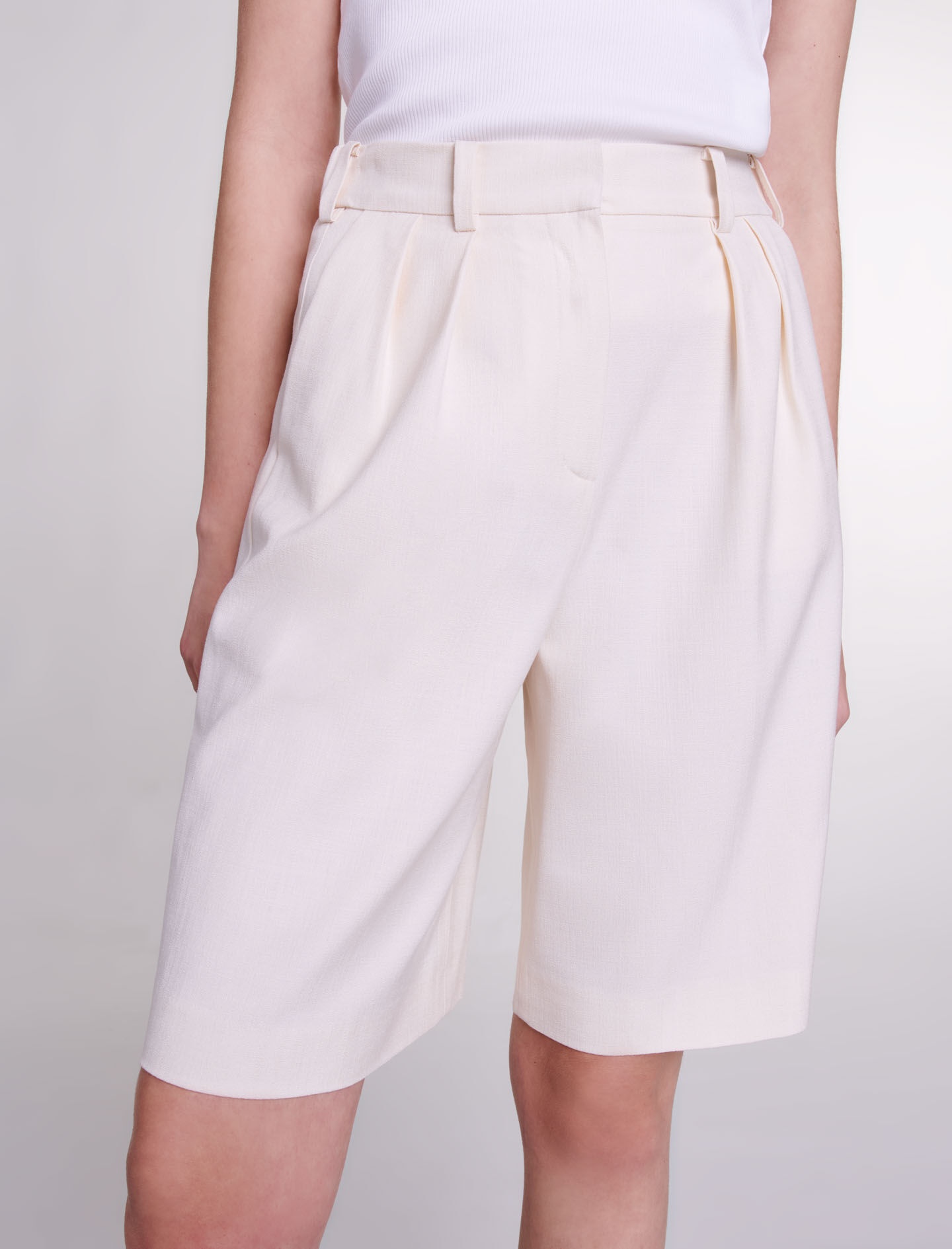 Pleated Bermuda shorts - 6