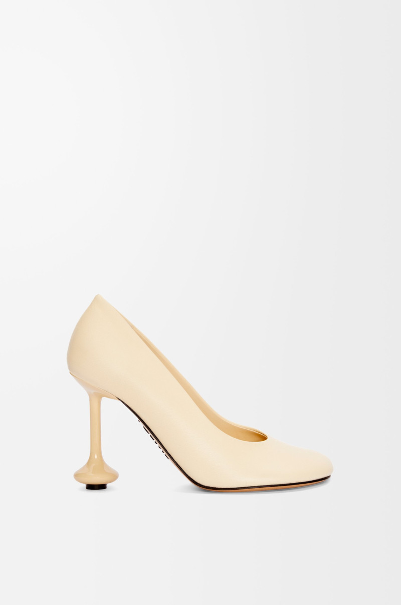 Toy pump in goatskin 1