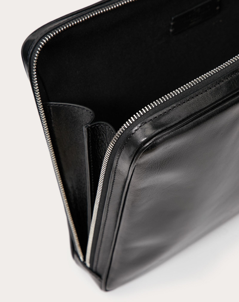 VLogo Signature Leather Clutch 4