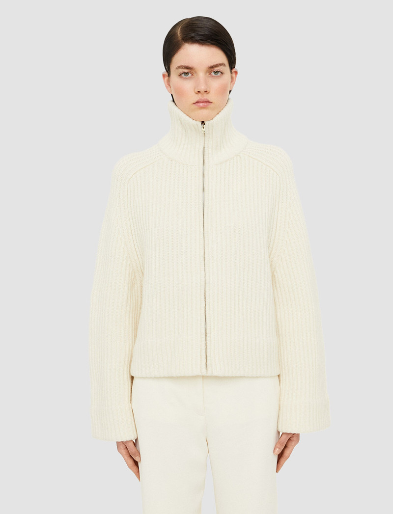 Cardigan Stitch Zip Through Jumper 3