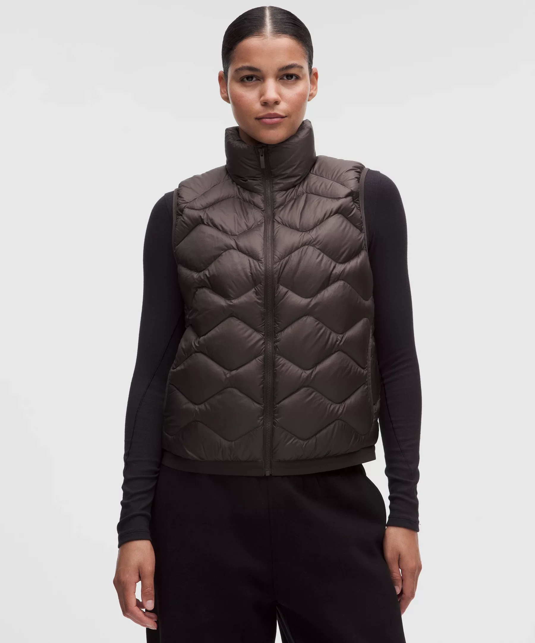 Women's Featherweight 900-Down-Fill Quilted Vest - 1