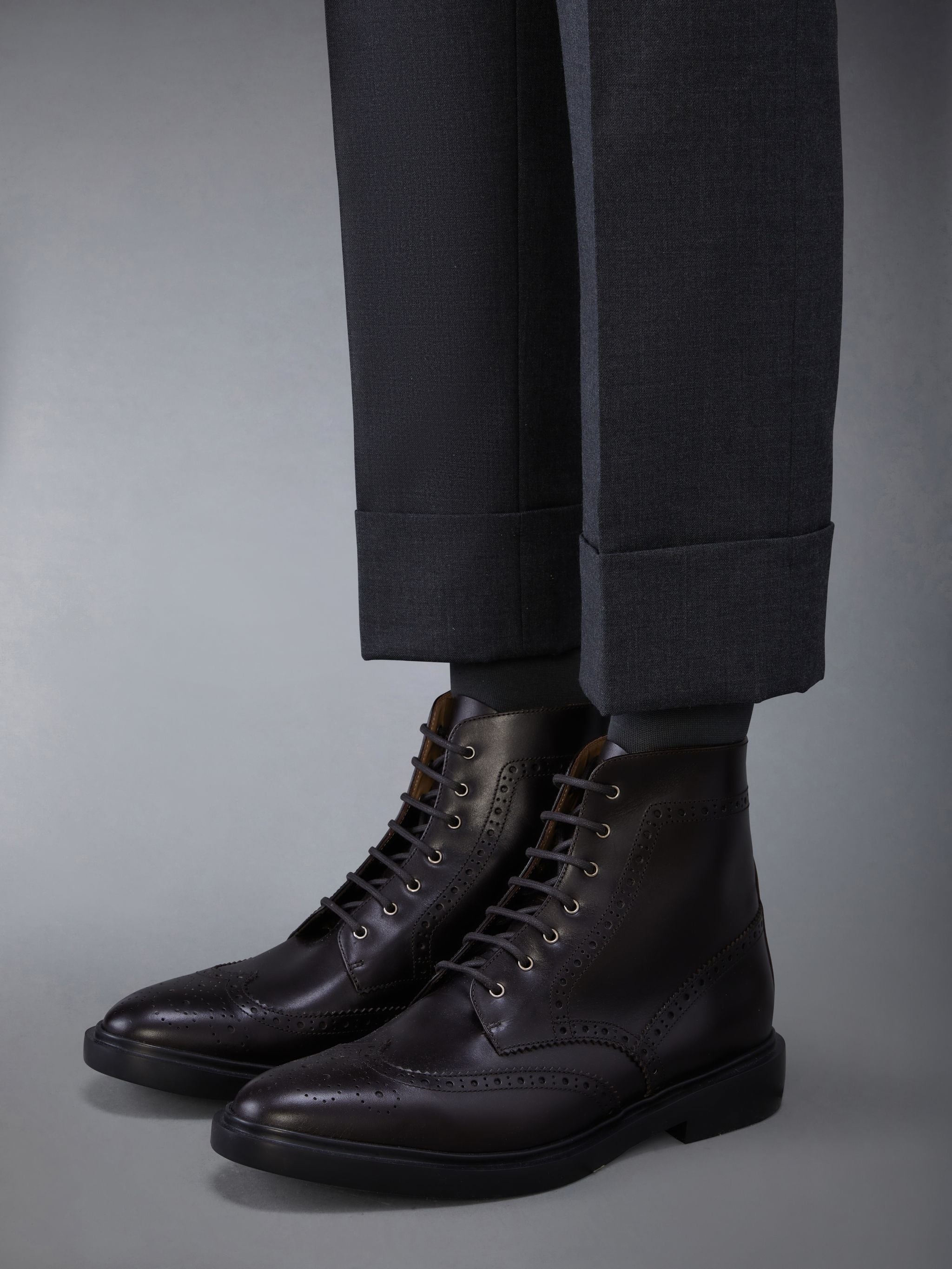 Pebble Grain Wingtip Boot - 4