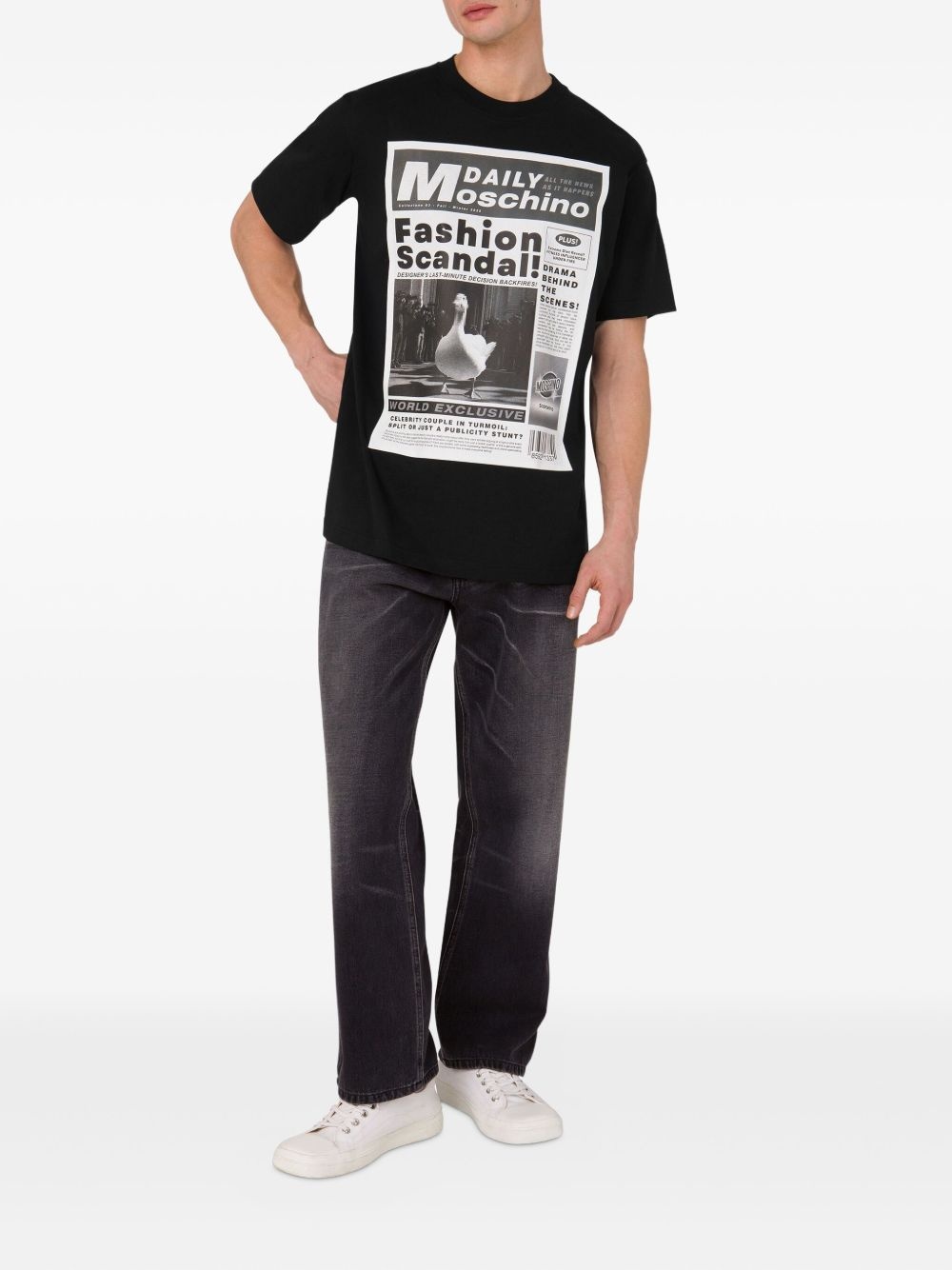 graphic-print t-shirt - 2