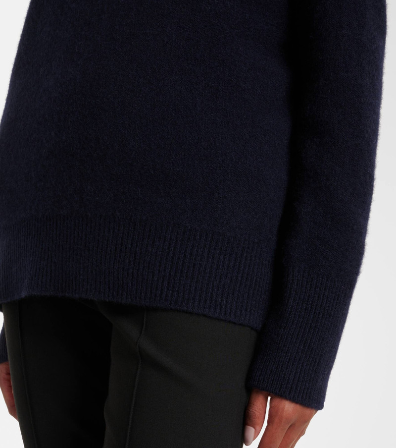 Cashmere sweater 5