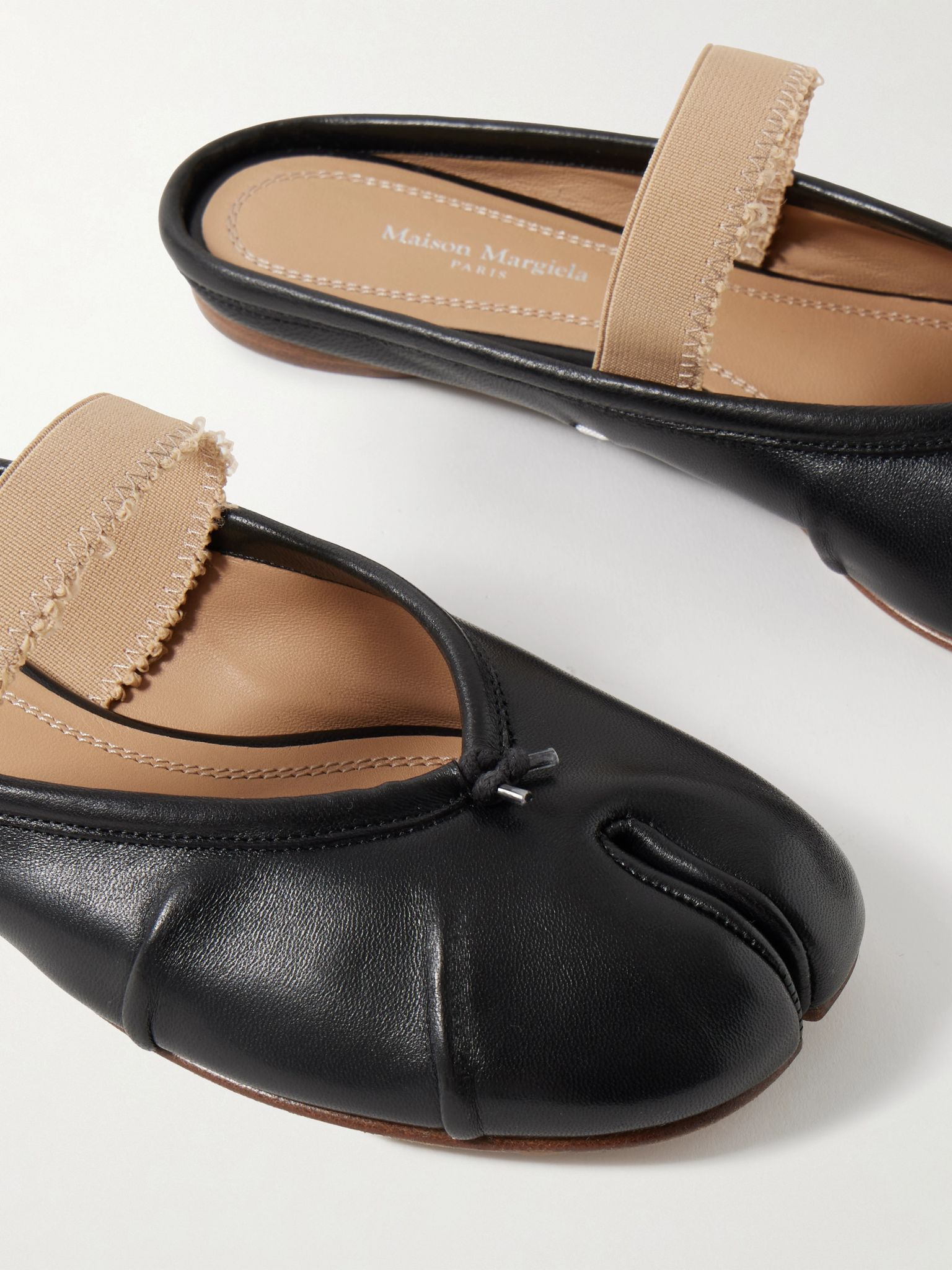 Tabi frayed split-toe leather ballet flats Black - 4