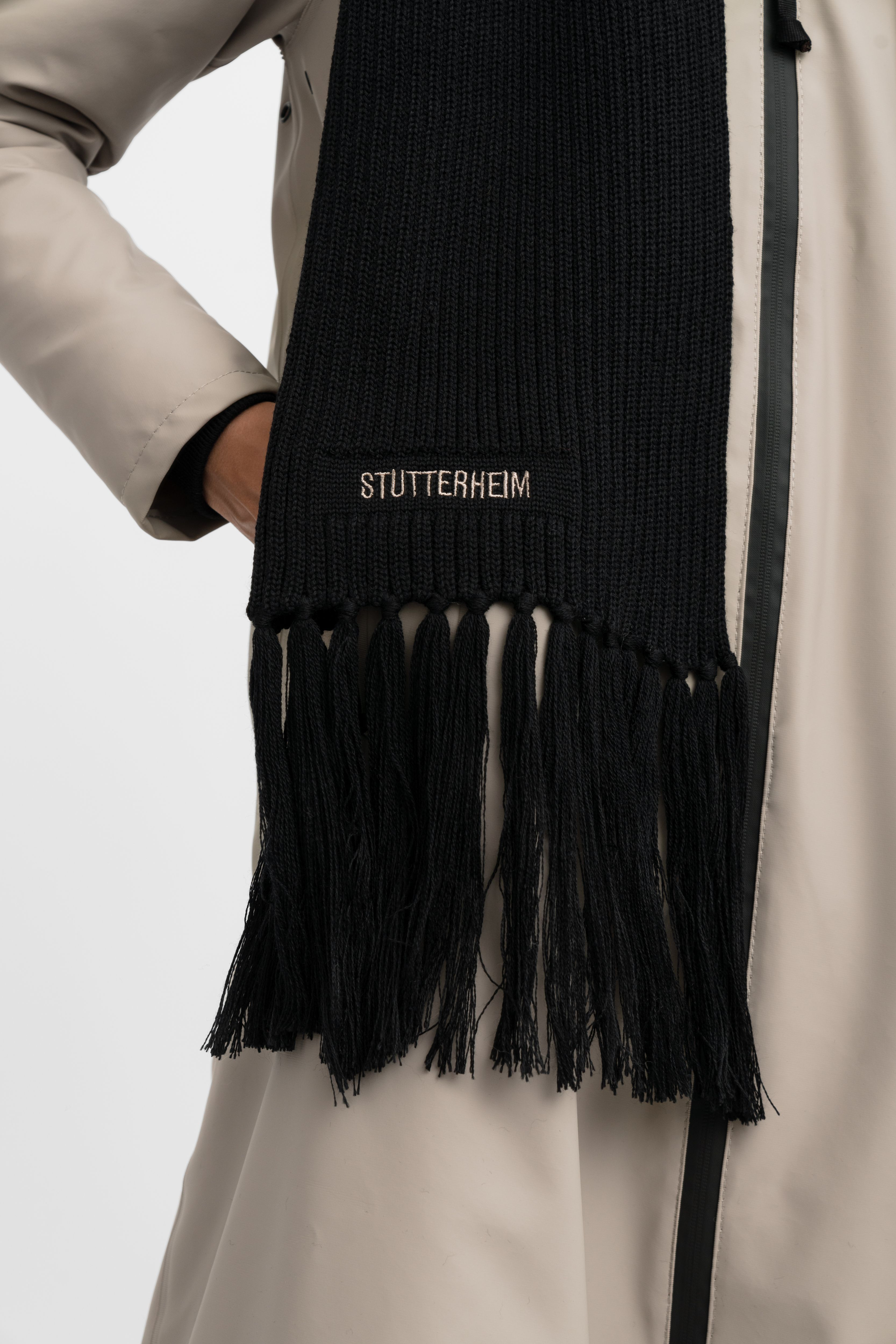 Fringe Scarf Black - 3