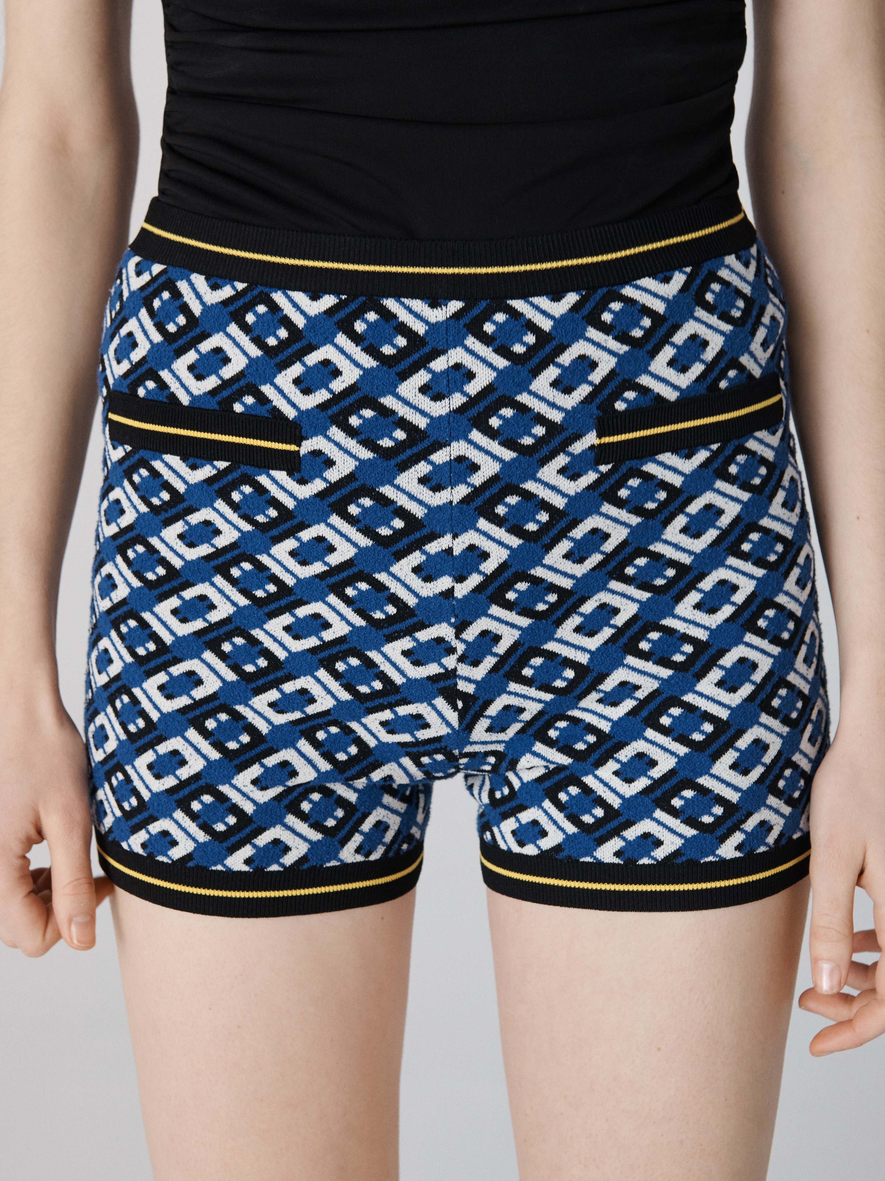 Venus Knit Jacquard Shorts - 4