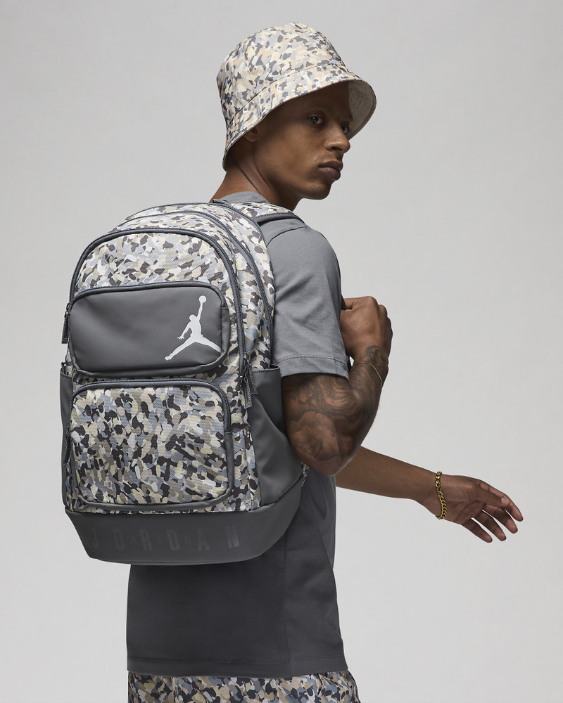 Jordan Essentials Backpack (28.75L) 1