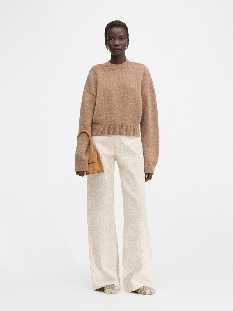JACQUEMUS The Jacquemus knit outlook