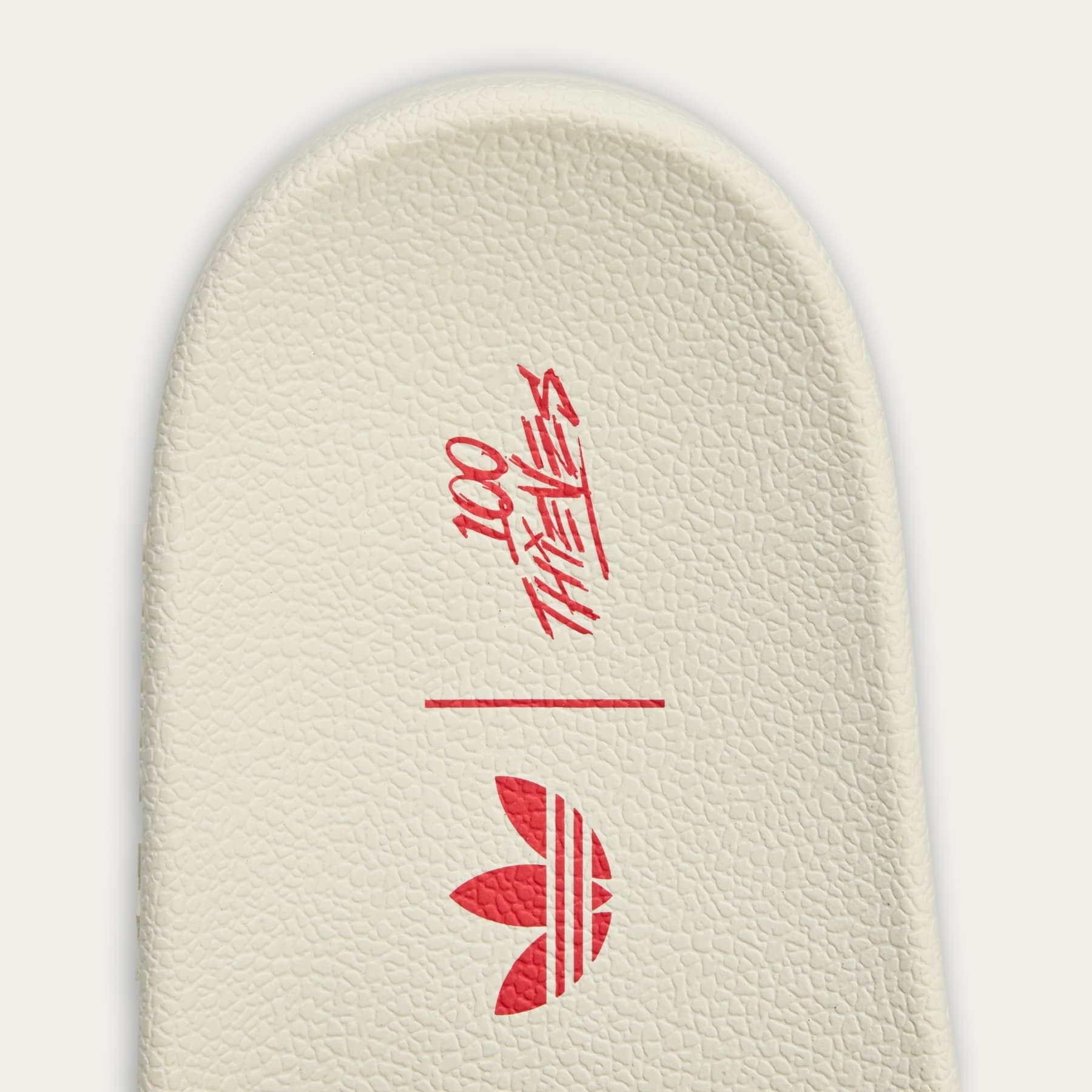 【Adidas x 100 Thieves】 Adilette Core Black Red adidas 100 THIEVES ADILETTE CORE BLACK/CORE BLACK/RED