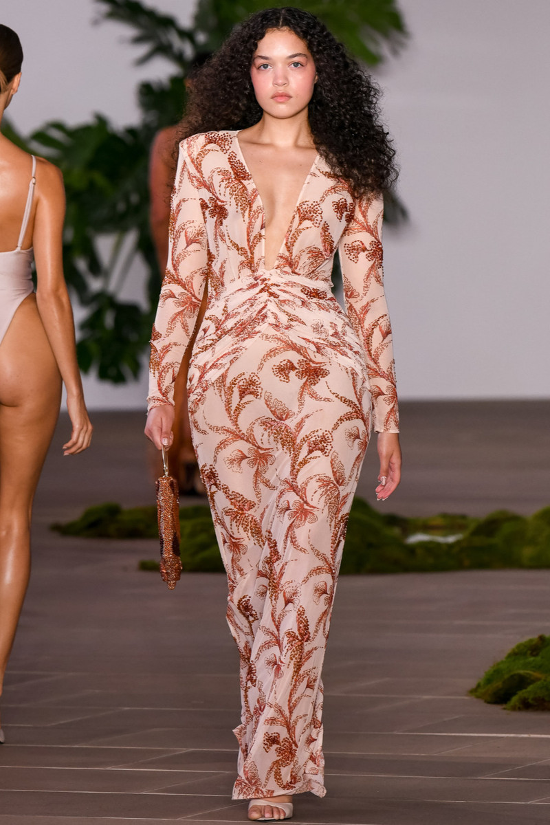 SUNSET PLUNGE MAXI DRESS (RUNWAY) 4