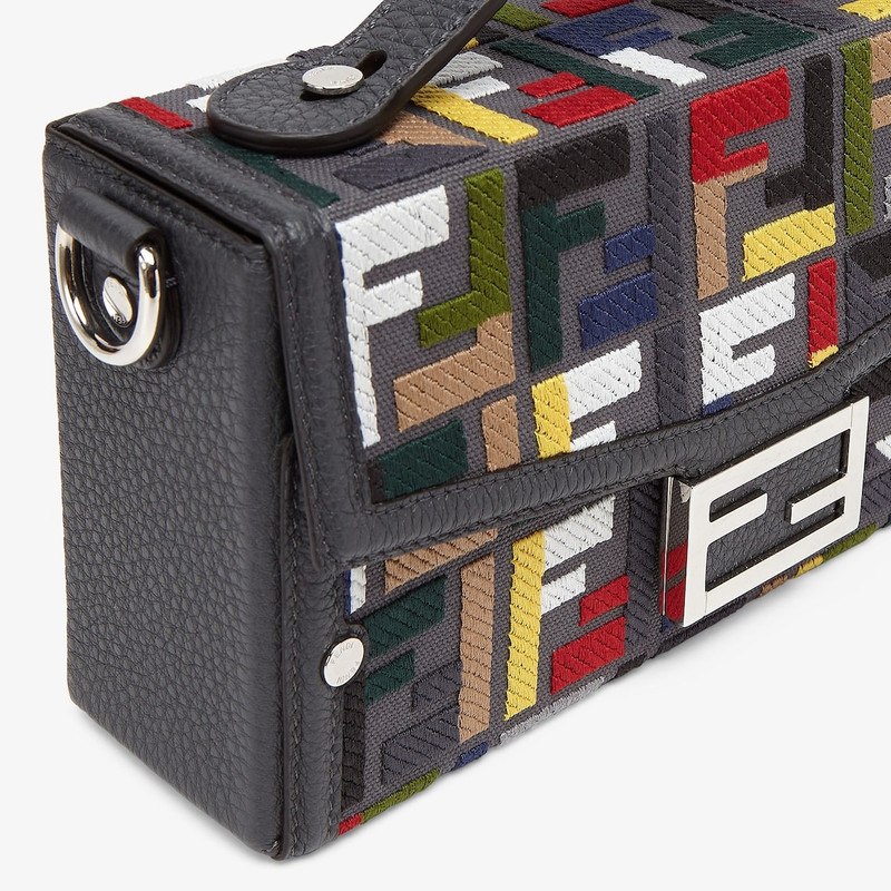 Soft Trunk Baguette 5