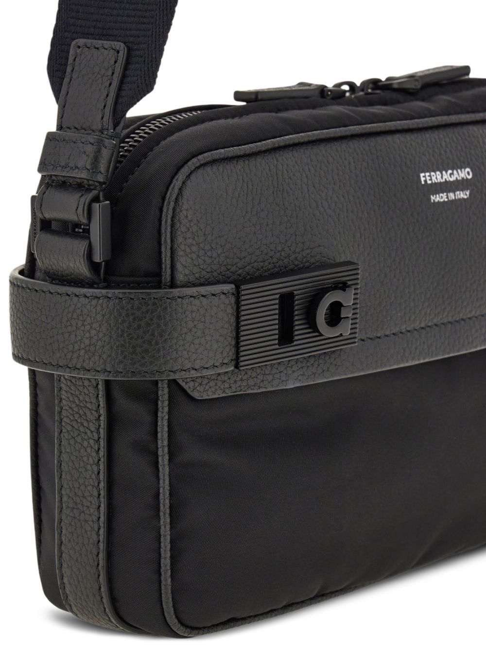 Gancini-buckle shoulder bag - 4
