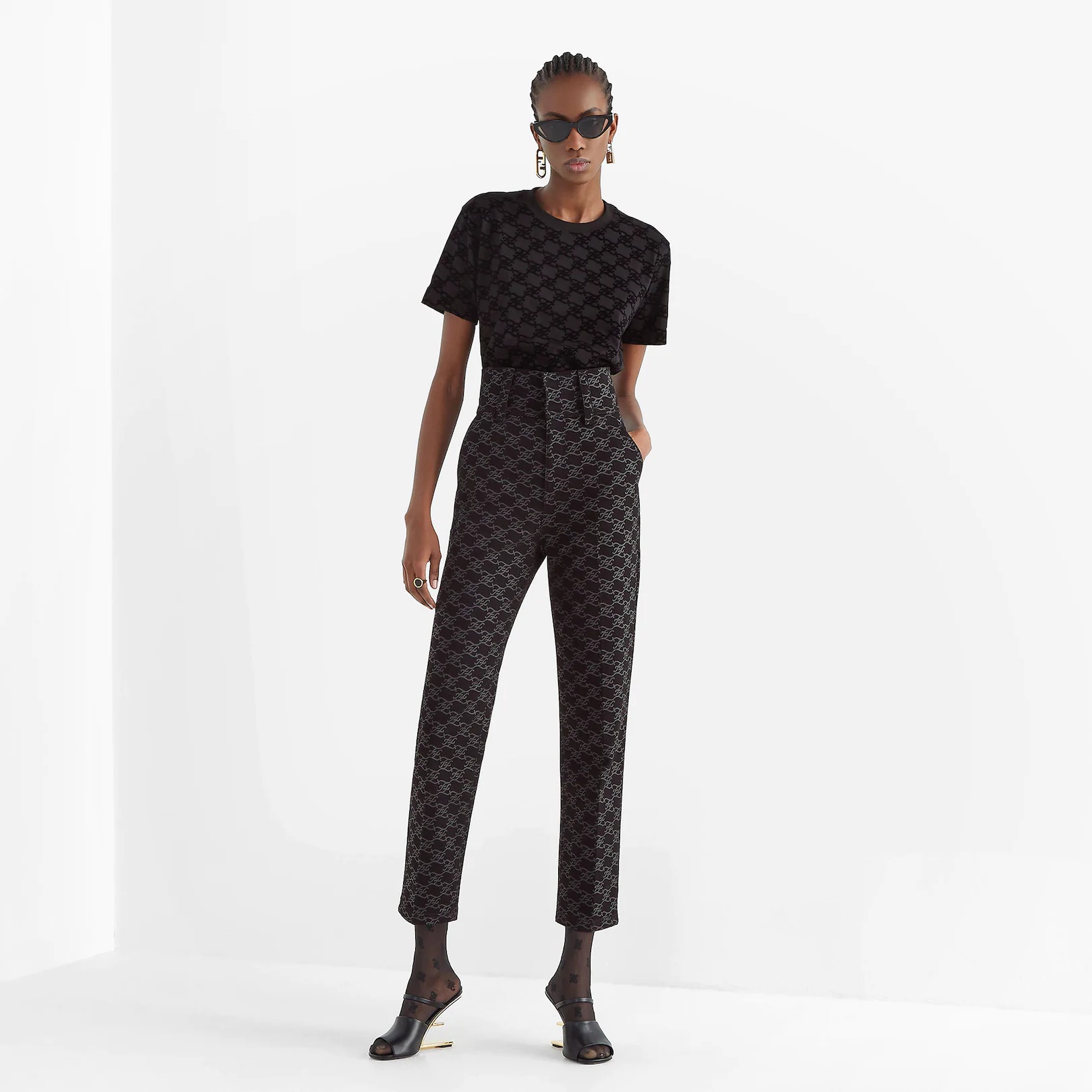Black denim pants - 4