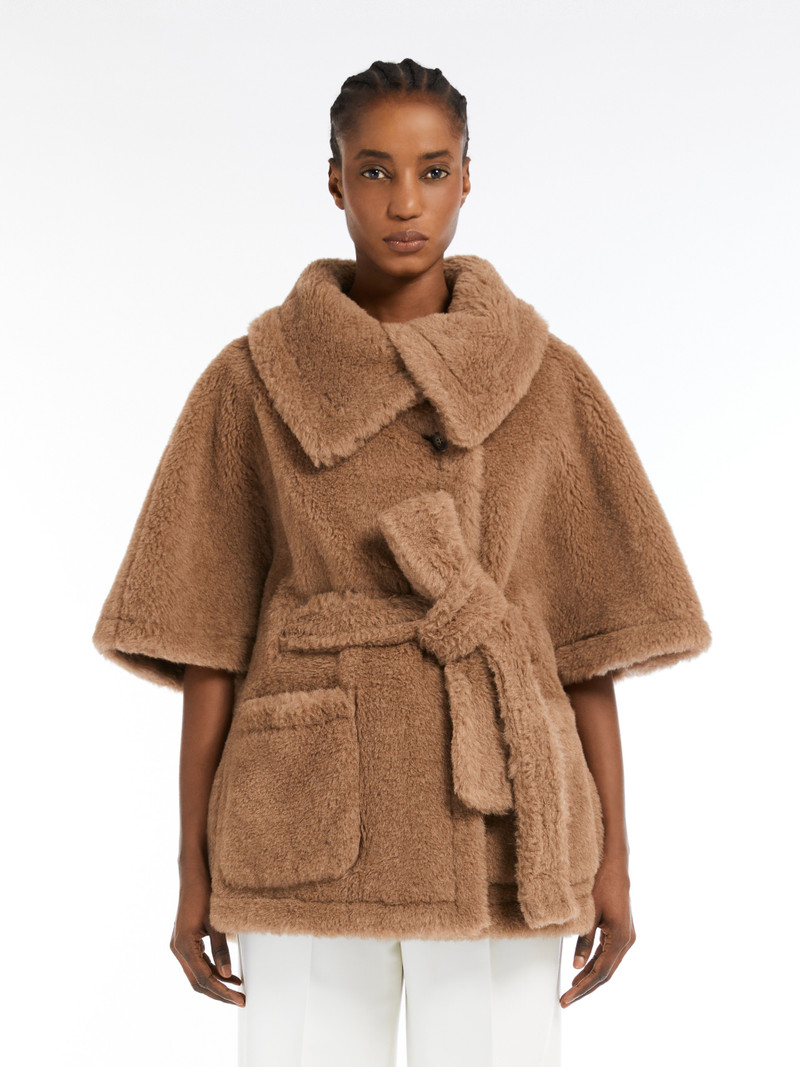 AMATO Teddy-fabric belted cape 3