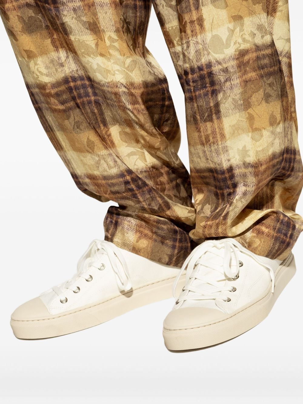Orb-appliqué sneakers - 5