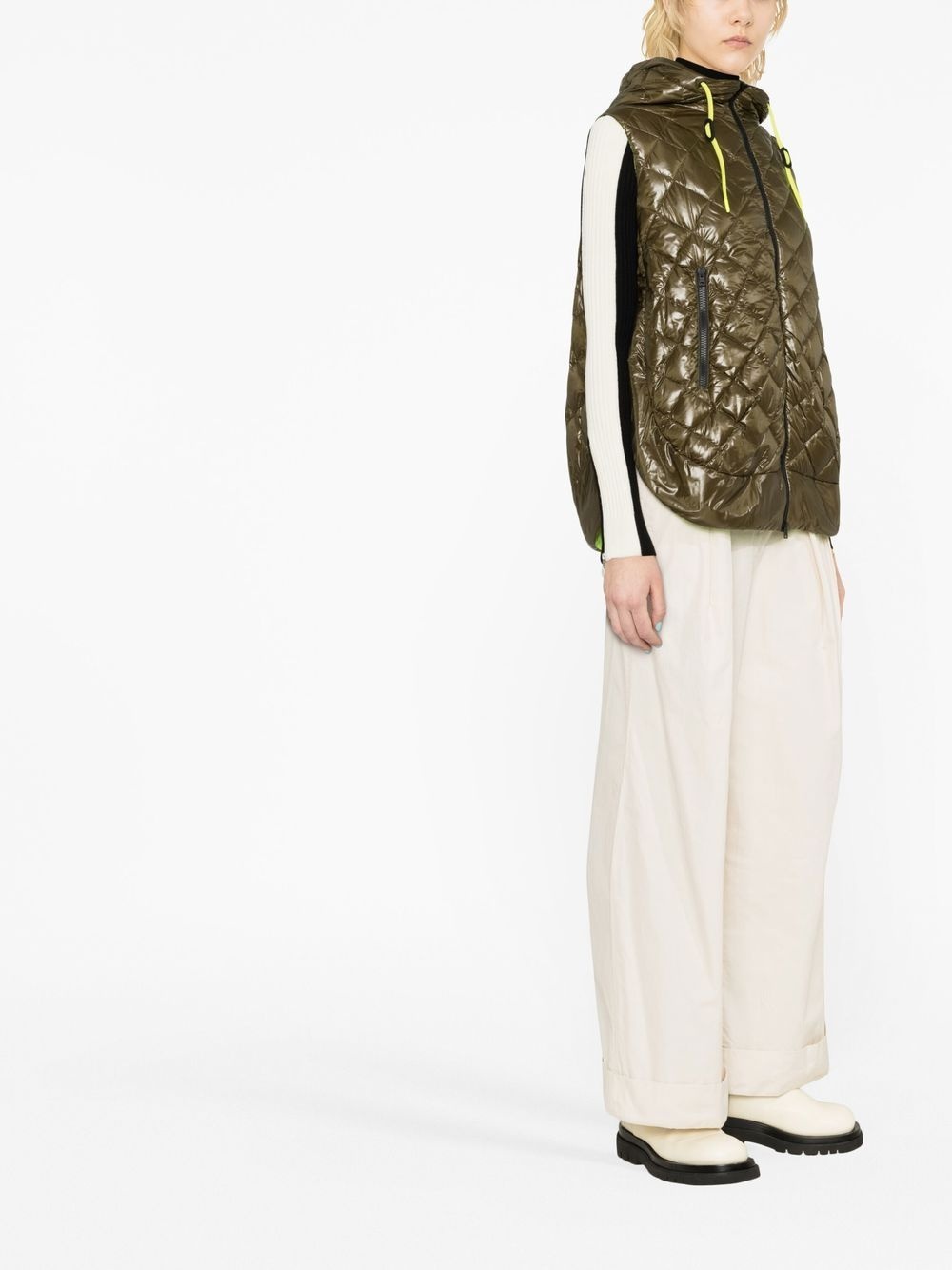 sleeveless quilted padded jacket - 4