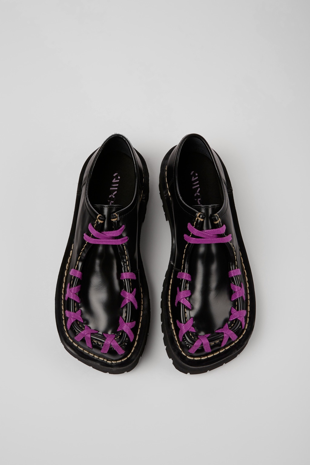 Black leather shoes - 4