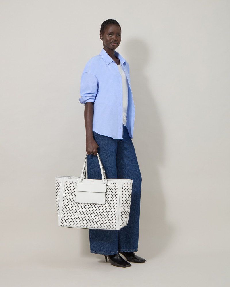 Mulberry XL Perforated Tote
White Perforated Leather outlook