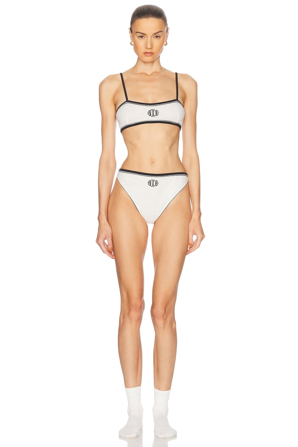 Deco Brief - 4