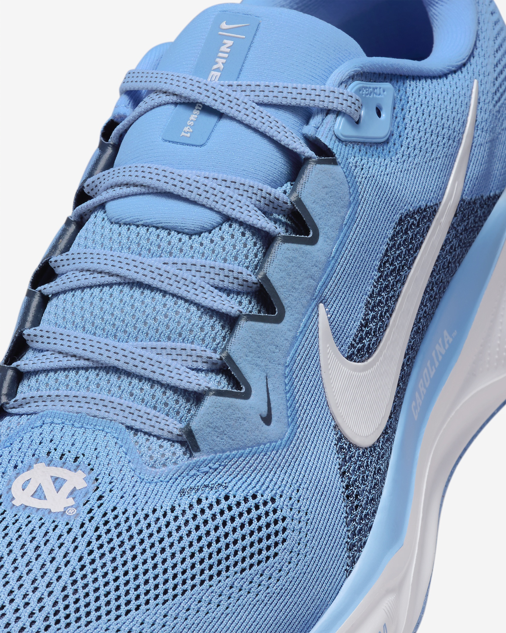 UNC Pegasus 41 Men's Nike College Road Running Shoes - 7