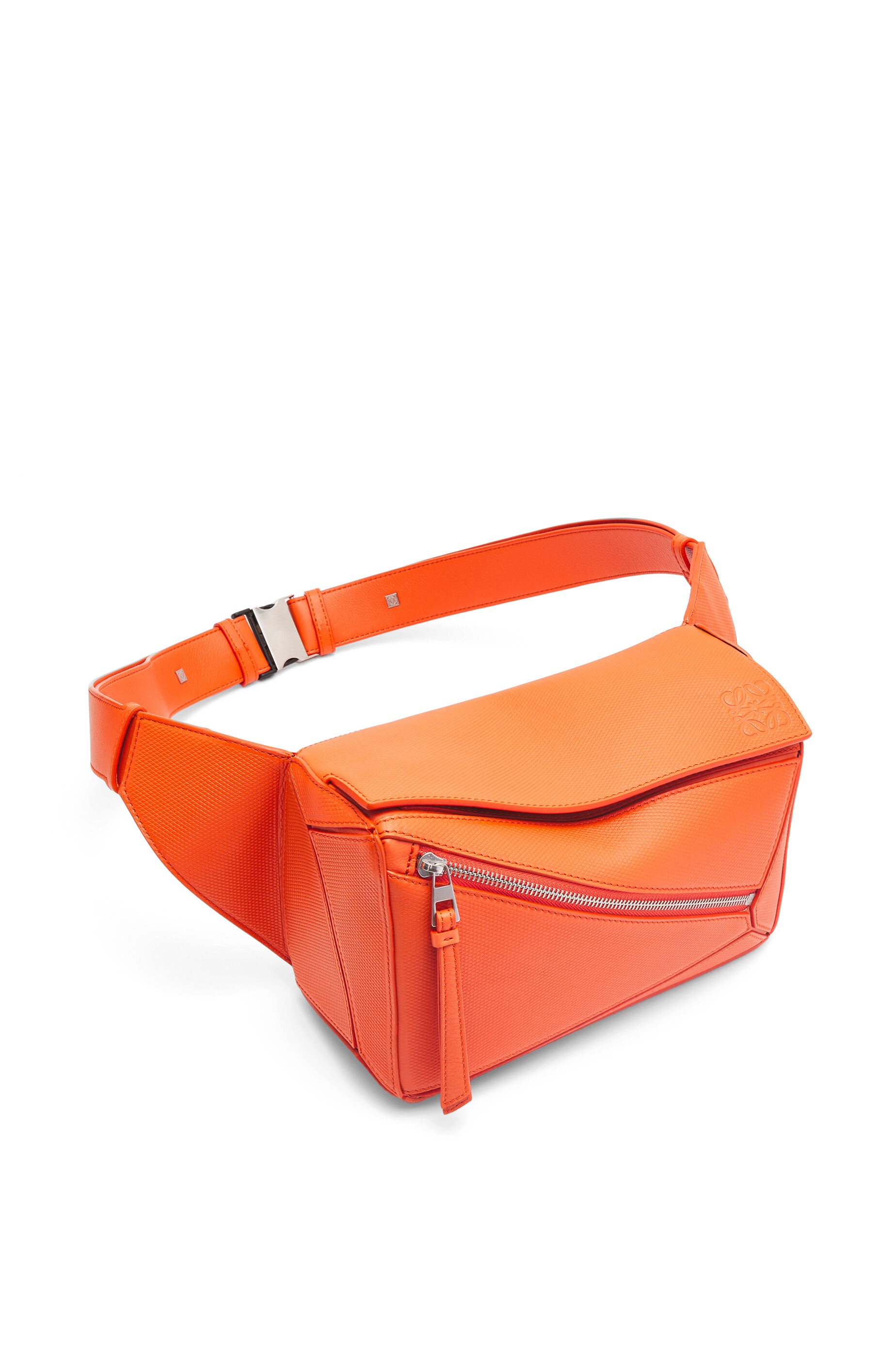 Small Puzzle bumbag in diamond calfskin - 5