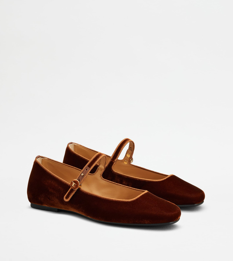 BALLERINAS IN VELVET - BROWN 2