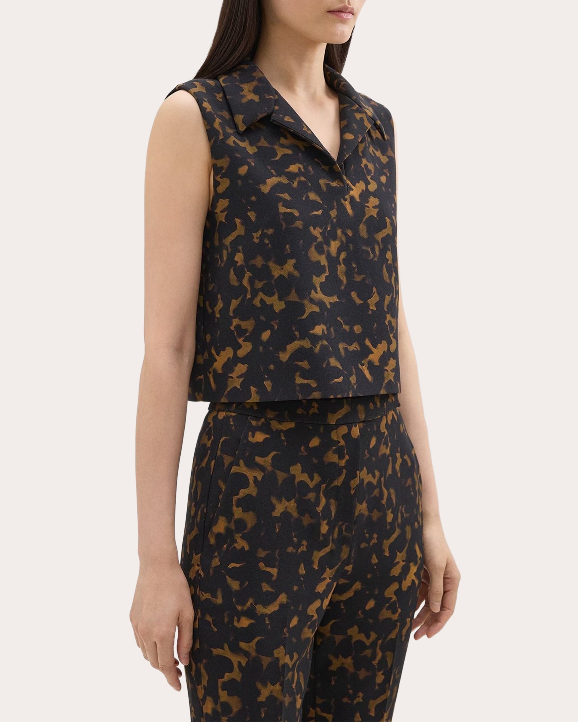 Sleeveless Crepe Cropped Polo - 4