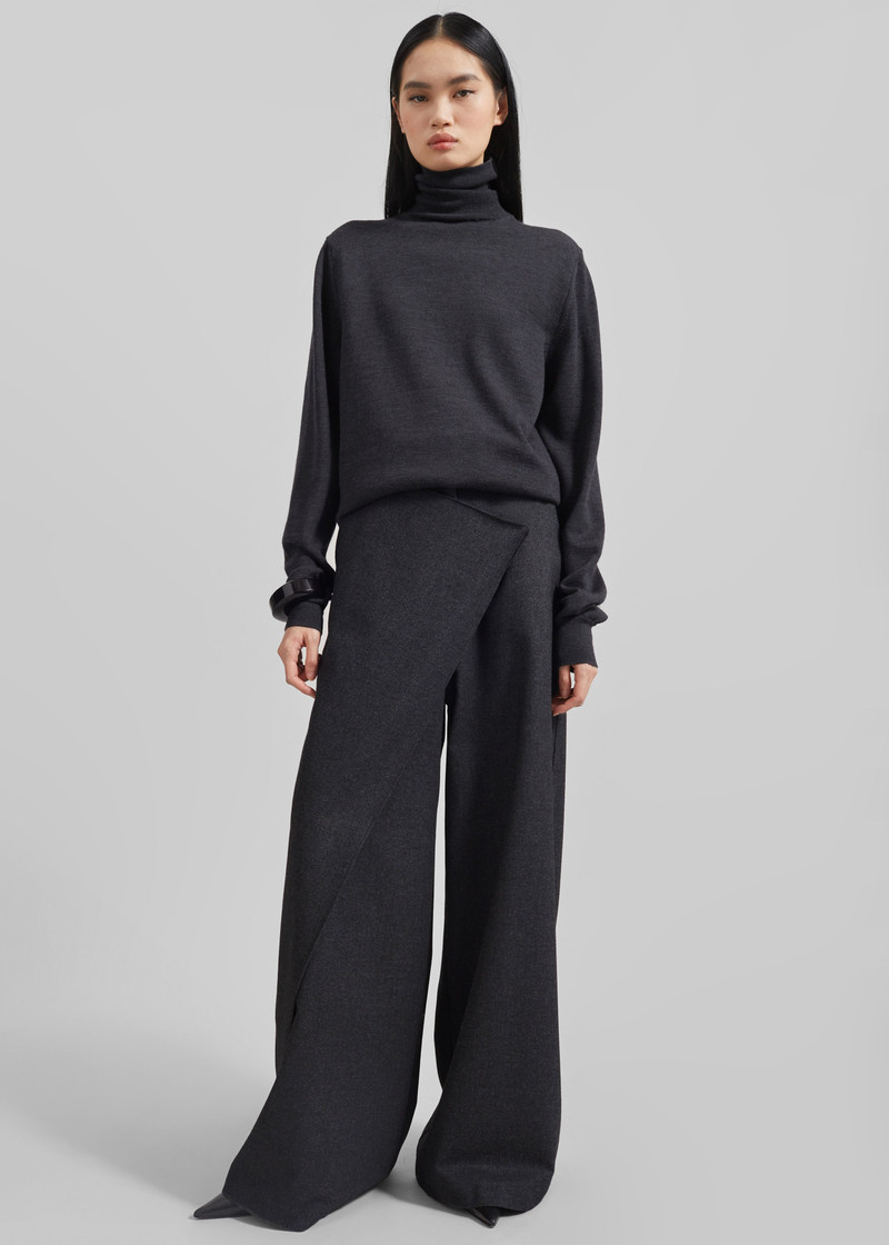 Altai Wrap Trousers - Charcoal 5