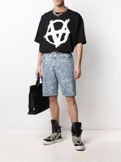 VETEMENTS graphic-print cotton T-Shirt outlook