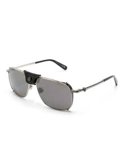 Moncler logo-appliquÃ© navigator-frame sunglasses outlook