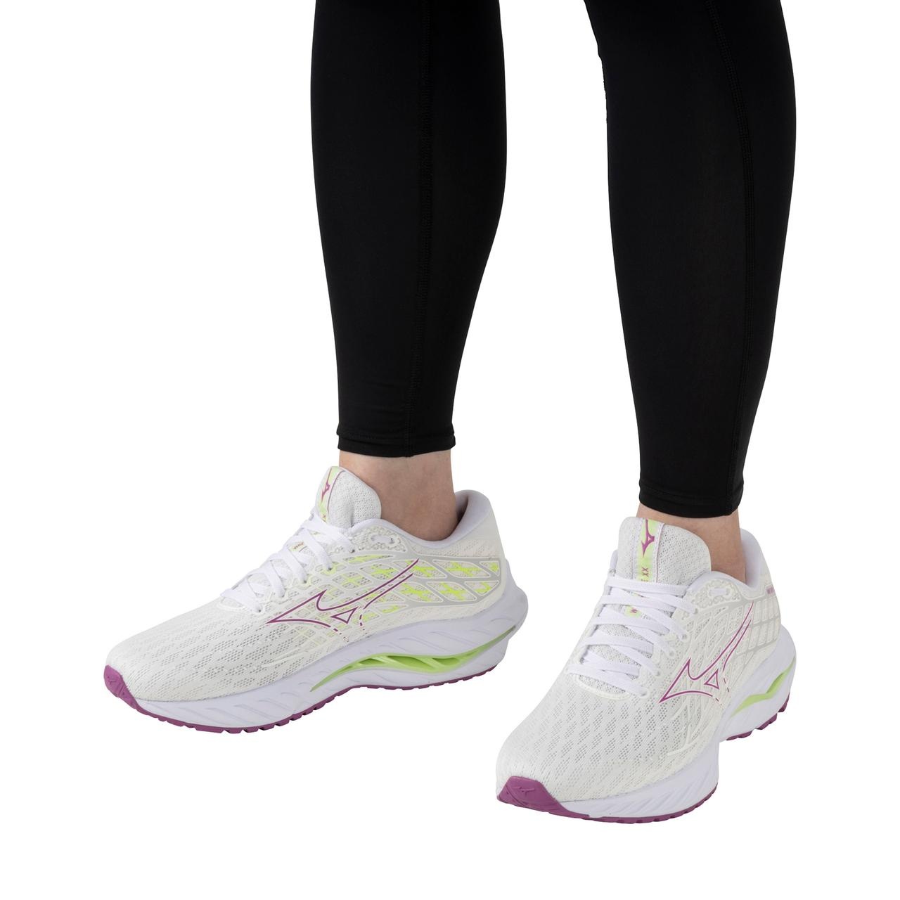 Women's Wave Inspire 20 Running Shoe - 10