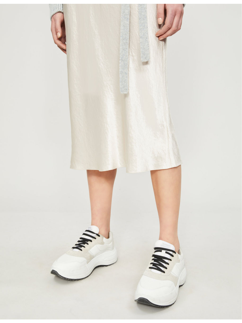 Flared high-rise crushed satin midi skirt - 5
