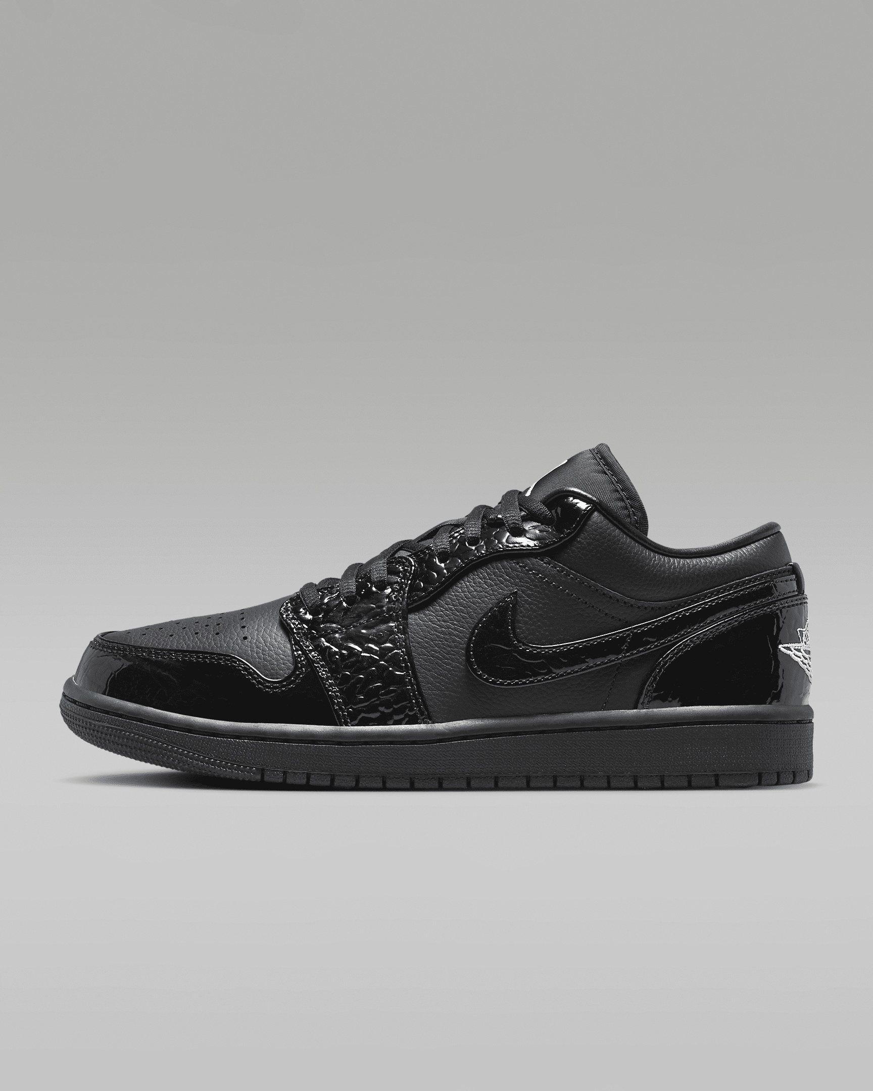 Air Jordan 1 Low SE Women's Shoes - 1