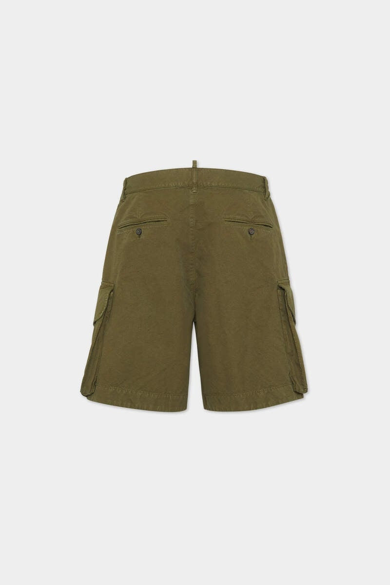 DSQUARED2 HUNTER SHORTS outlook