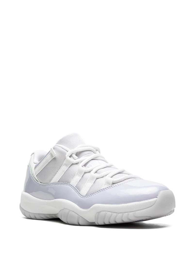 Jordan Air Jordan 11 Low "Pure Violet" sneakers outlook