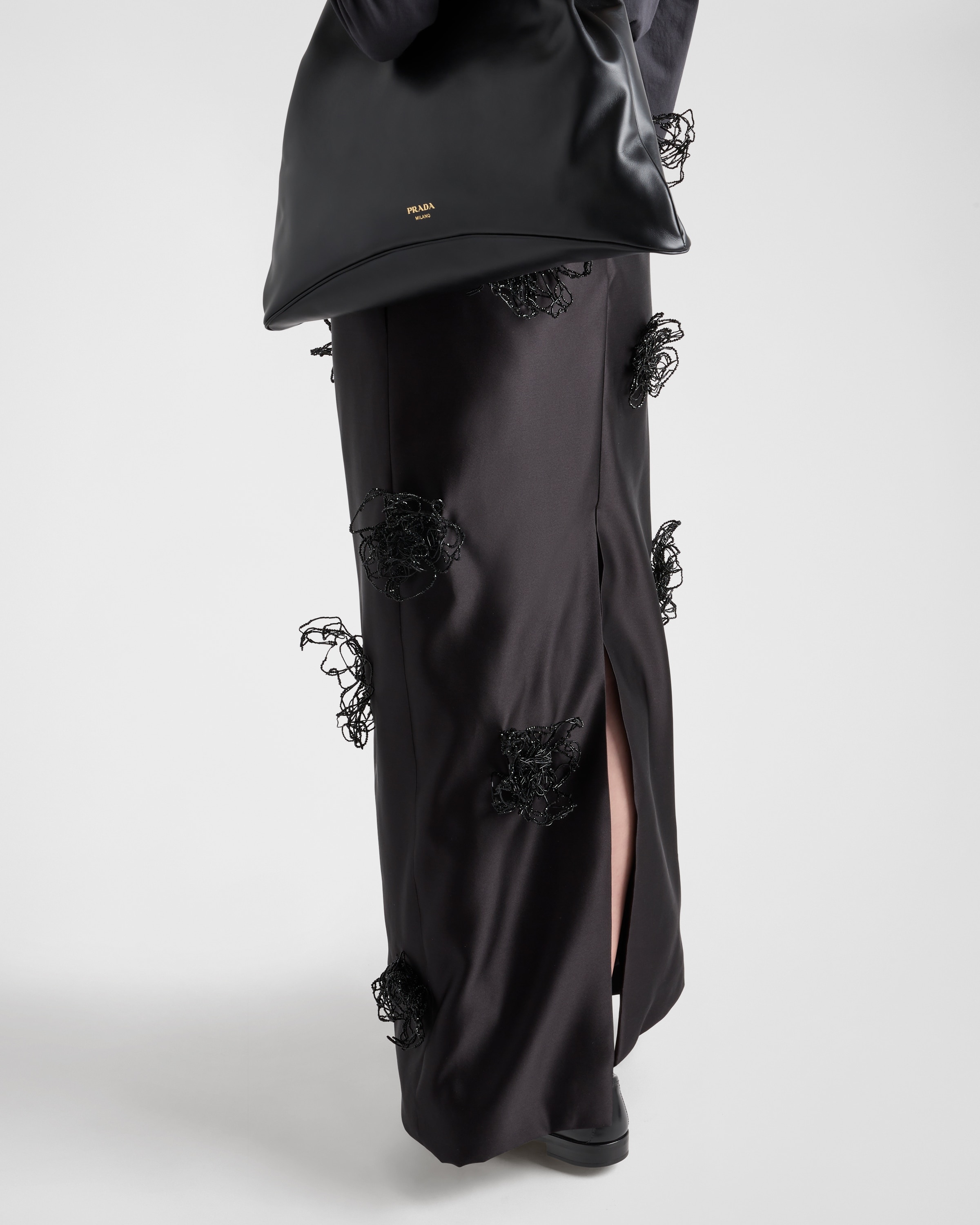 Long embroidered double satin skirt - 3
