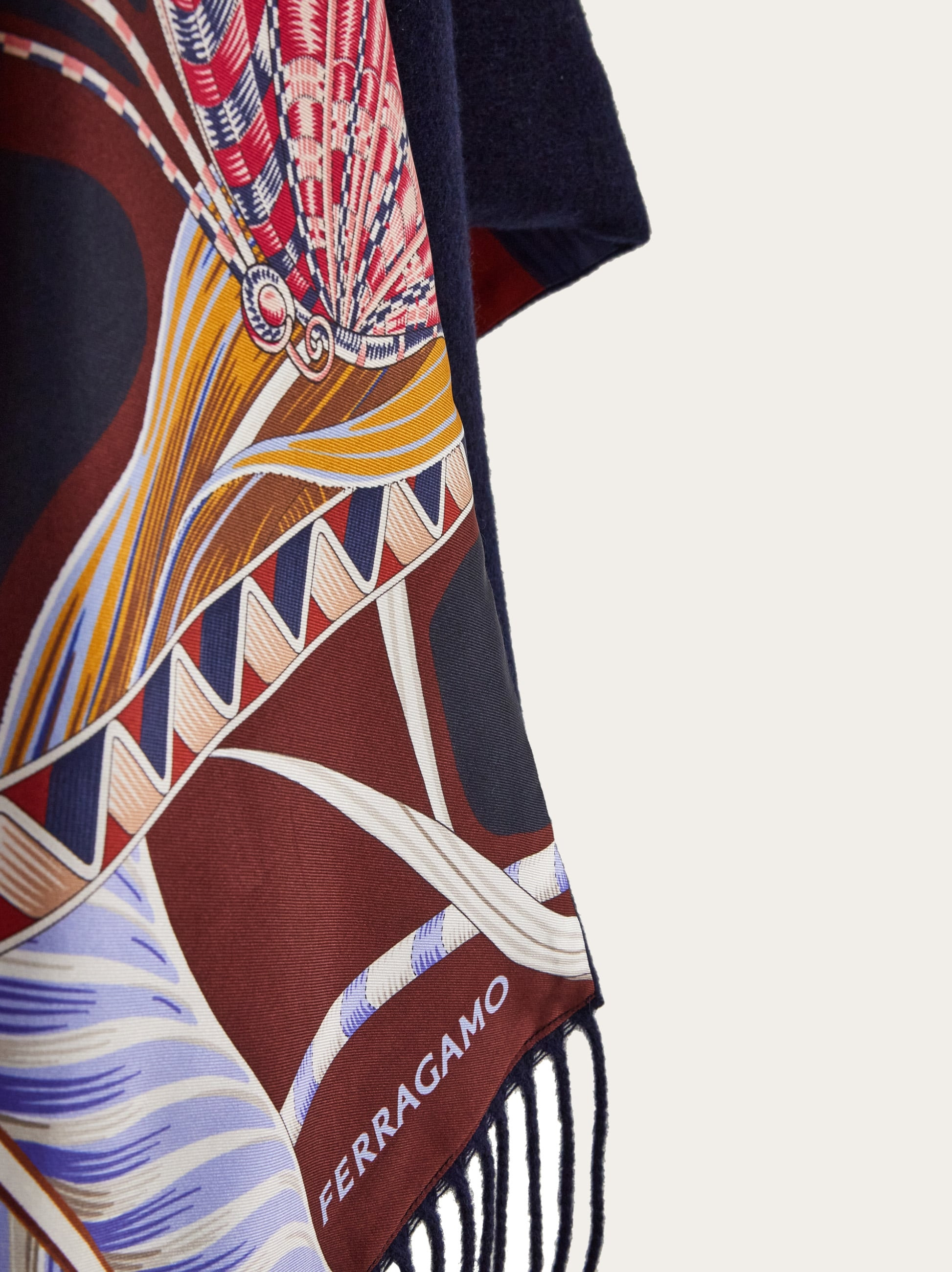 Cashmere and silk reversible cape - 6
